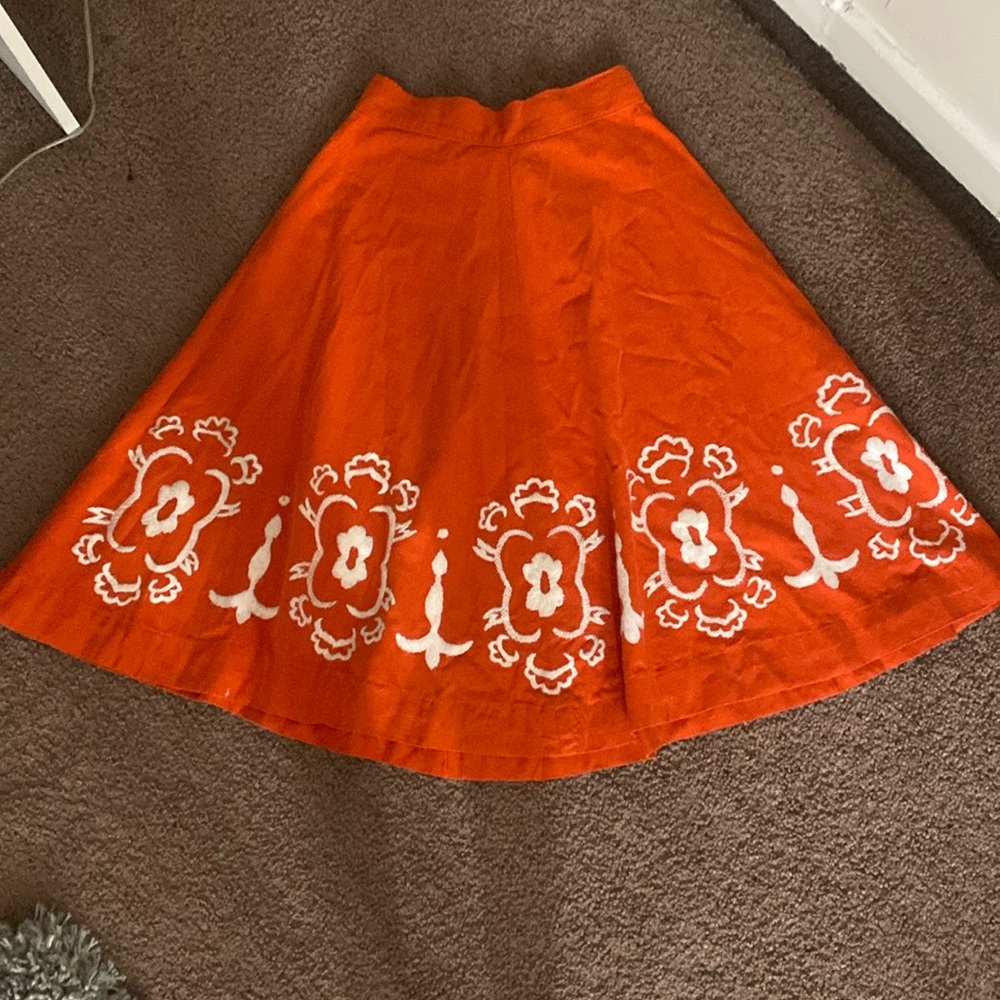 Traditional Mexican orange flowy skirt worn once size small